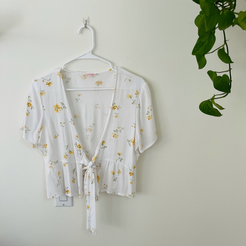 Floral Tie Front Crop Blouse
